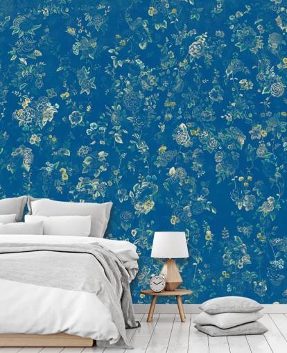 blå tilpasset vintage blomstermaleri kalt Aureline V av Loris Drago for soverom