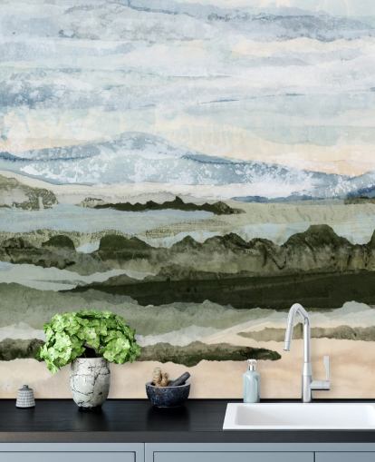 blaues und grünes individuelles abstraktes Wandbild namens Among the Hedges von Lara Eckerman für Esszimmer und Wohnzimmer blaues und grünes individuelles abstraktes Wandbild namens Among the Hedges von Lara Eckerman für Esszimmer und Wohnzimmer