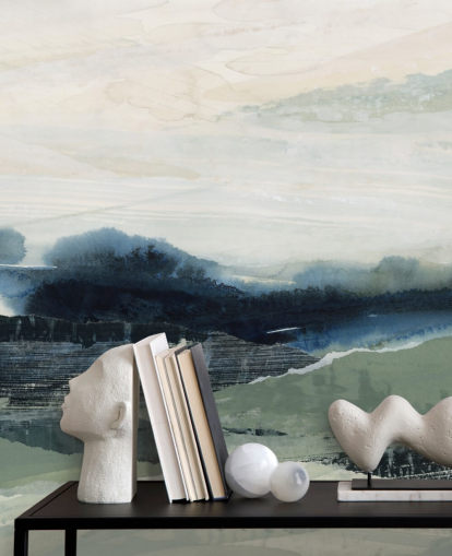 blauwe en grijze op maat gemaakte abstracte bosmuurschildering genaamd Dark Forest II van Lara Eckerman voor slaapkamers en woonkamers