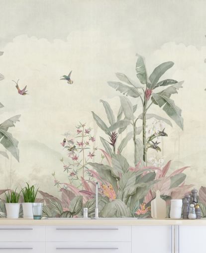 groene op maat gemaakte vintage junglemuurschildering genaamd Faded Green Vintage Borneo Jungle van Bloomery Decor