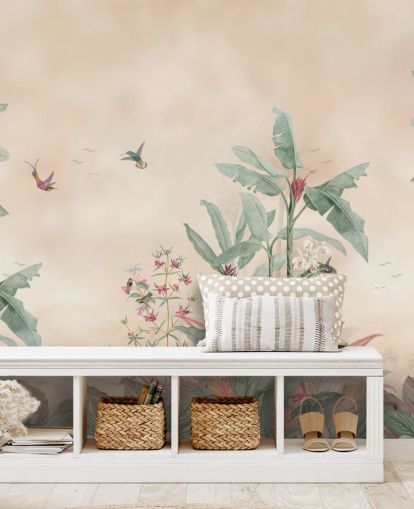 beige, grøn og lyserød brugerdefineret jungle-vægmaleri kaldet Vintage Borneo Jungle af Bloomery Decor beige, grøn og lyserød brugerdefineret jungle-vægmaleri kaldet Vintage Borneo Jungle af Bloomery Decor