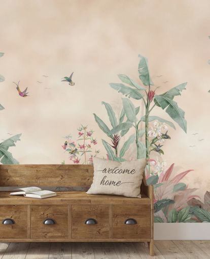 beige, grön och rosa anpassad djungelväggmålning som heter Vintage Borneo Jungle av Bloomery Decor beige, grön och rosa anpassad djungelväggmålning som heter Vintage Borneo Jungle av Bloomery Decor