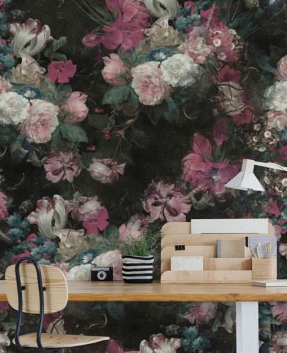 vaaleanpunainen ja valkoinen mukautettu barokkikukkamaalaus nimeltä Moody Baroque Floral Scene by Bloomery Decor