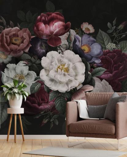 tumma mukautettu kukka-seinämaalaus nimeltä Moody Baroque Florals Redoute by Bloomery Decor oleskelutiloihin ja makuuhuoneisiin