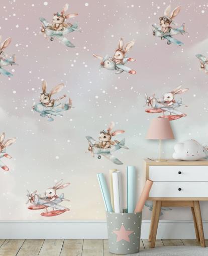 Personalisierbares Hasenwandbild Bunny Aviators für Kinder in Rosa und Grau von Elena Pavlova für Kindergärten Personalisierbares Hasenwandbild Bunny Aviators für Kinder in Rosa und Grau von Elena Pavlova für Kindergärten