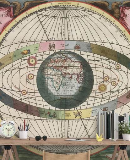 astronomische muurschildering op maat genaamd Scenography of the World's Construction voor thuiskantoren