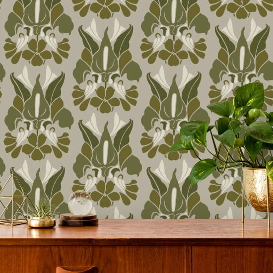 Drachenblume Moosbewachsene Wiesen