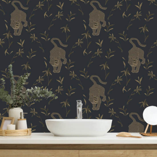 Stalking Tiger Inkwell Wallpaper