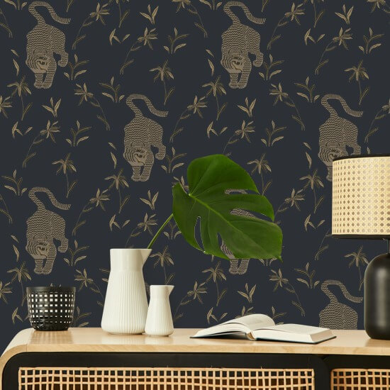 Stalking Tiger Inkwell Wallpaper