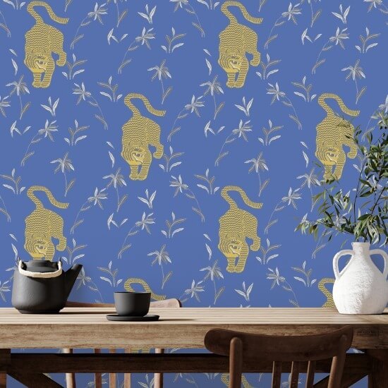 Stalking Tiger Royal Wallpaper
