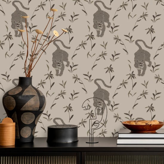 Tigre qui traque Papier peint Almond