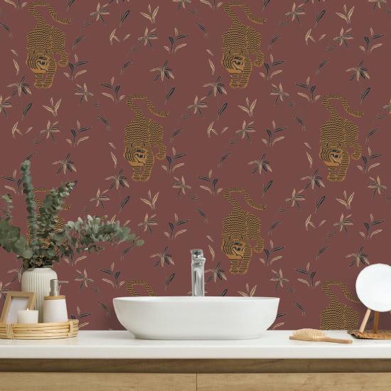 Stalkender Tiger Antike rote Tapete