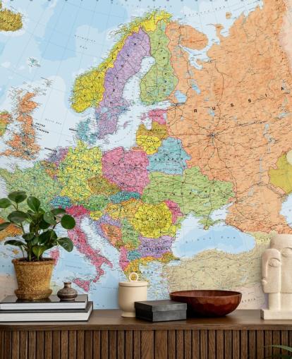 colorido mural de papel pintado con un mapa europeo llamado Mapa de Europa Política para oficinas en casa, dormitorios y comedores