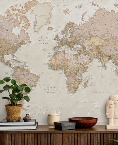 mural de papel pintado de mapa mundial personalizable de color marrón claro llamado Antique World Map de Lovell Johns para dormitorios
