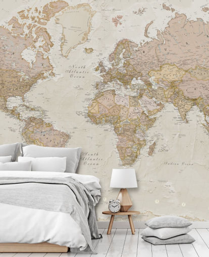 mural de papel pintado de mapa mundial personalizable de color marrón claro llamado Antique World Map de Lovell Johns para dormitorios