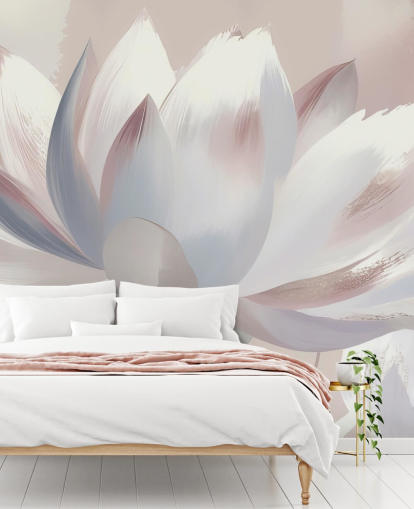 tilpasset rødme stort blomstermaleri kalt Silent Lotus Blush av Marina Stupakova for soverom og bad