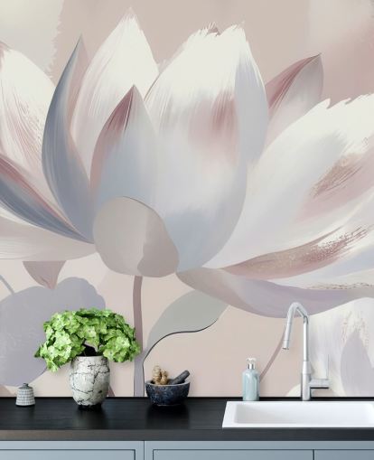 grande peinture murale florale personnalisée appelée Silent Lotus Blush de Marina Stupakova pour les chambres et les salles de bain