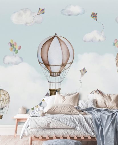 blå og hvid panoramisk børnehavevægmaleri kaldet Balloon Bonanza Panorama af Oliver Robins til planteskoler blå og hvid panoramisk børnehavevægmaleri kaldet Balloon Bonanza Panorama af Oliver Robins til planteskoler