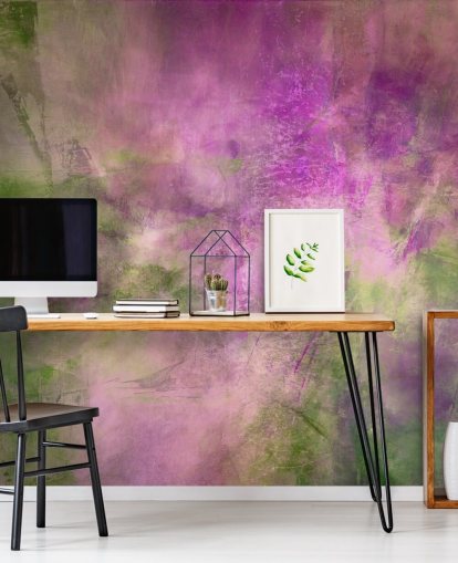 murale astratto personalizzabile verde e viola chiamato Moss Green in Purple Light di Annette Schmucker murale astratto personalizzabile verde e viola chiamato Moss Green in Purple Light di Annette Schmucker