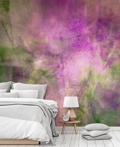 Personalisierbares abstraktes Wandbild in Grün und Lila mit dem Titel Moss Green in Purple Light von Annette Schmucker Personalisierbares abstraktes Wandbild in Grün und Lila mit dem Titel Moss Green in Purple Light von Annette Schmucker