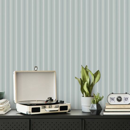 Stripe op maat Licht mineraalblauw behang