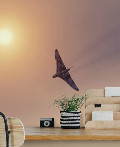 personalisierbare Flugzeug-Tapete namens Vulcan Bomber Towards the Sun