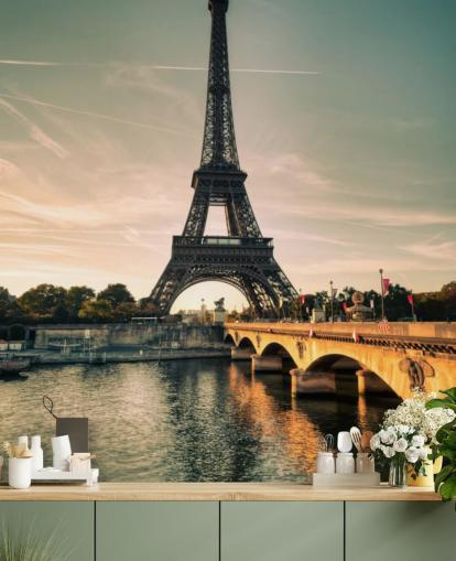 Eiffel Tower, France Wallpaper