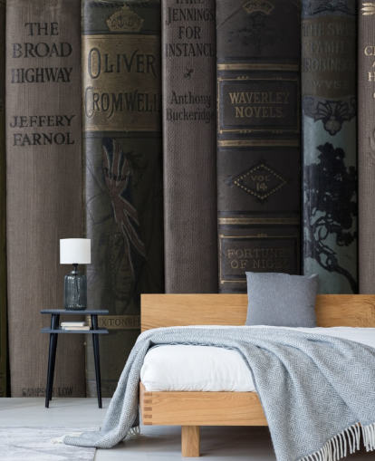 ruskea ja vihreä tumma kirjahyllyn seinämaalaus nimeltä Old Books on a Shelf -seinämaalaus