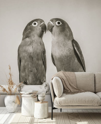 mural de pájaros en blanco y negro llamado Love Birds de Assaf Frank