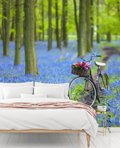 peinture murale bleue et verte de la forêt de jacinthes intitulée Bicycle in Spring Forest par Assaf Frank