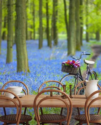 blå og grøn blåklokkeskovmaleri kaldet Cykel i Spring Forest af Assaf Frank blå og grøn blåklokkeskovmaleri kaldet Cykel i Spring Forest af Assaf Frank