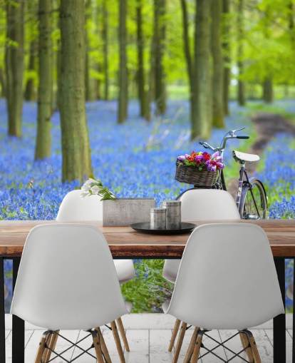 peinture murale bleue et verte de la forêt de jacinthes intitulée Bicycle in Spring Forest par Assaf Frank