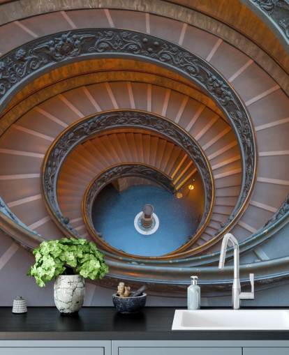 Mural de pared en 3D de Roma llamado Escalera en espiral en el Museo del Vaticano por Assaf Frank