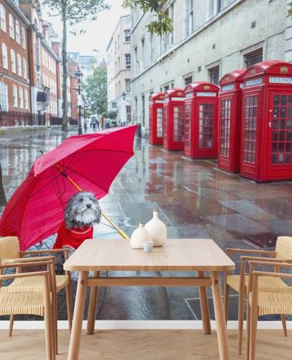 mural callejero rojo y gris de Londres llamado London Dog with Umbrella de Assaf Frank