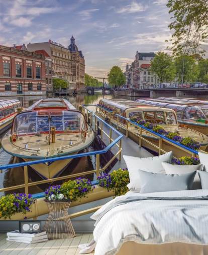 peinture murale personnalisée d'Amsterdam appelée Canal Boats in Amsterdam par Assaf Frank
