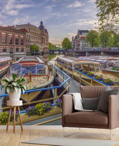 peinture murale personnalisée d'Amsterdam appelée Canal Boats in Amsterdam par Assaf Frank