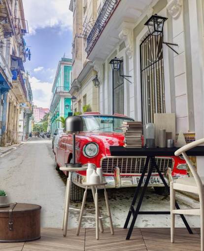 mural de pared fotográfico cubano rojo, blanco y azul llamado Auto clásico en La Habana, Cuba, de Assaf Frank mural de pared fotográfico cubano rojo, blanco y azul llamado Auto clásico en La Habana, Cuba, de Assaf Frank
