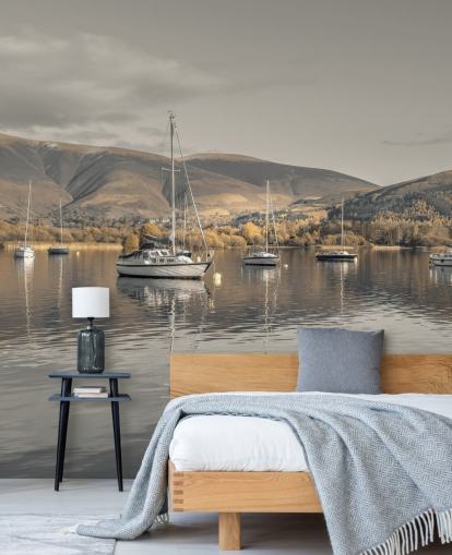 braunes und graues Wandgemälde im Lake District mit dem Titel Sailing Boats at Derwentwater von Assaf Frank