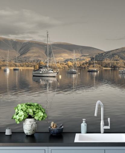bruine en grijze muurschildering van het merengebied genaamd Sailing Boats at Derwentwater door Assaf Frank bruine en grijze muurschildering van het merengebied genaamd Sailing Boats at Derwentwater door Assaf Frank