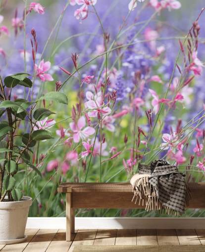 rosa, lilla og grønt blomstermaleri kalt Meadow Flowers av Assaf Frank rosa, lilla og grønt blomstermaleri kalt Meadow Flowers av Assaf Frank