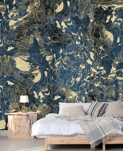 maßgefertigtes abstraktes Wandbild in Blau und Gold namens Mystic Forest Reflections von Giulio Iurissevich für Schlafzimmer und Badezimmer