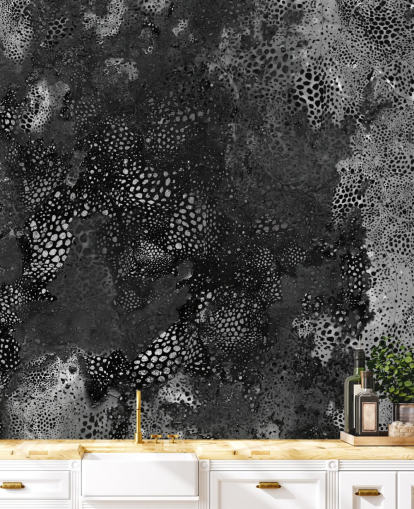 murale astratto nero e grigio chiamato Snake Granite Dreamscape di Giulio Iurissevich per bagni e cucine