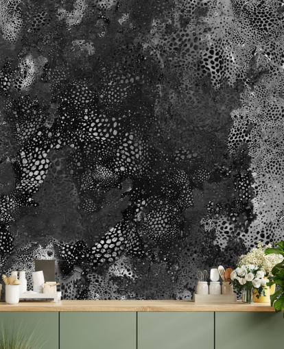 mural abstrato preto e cinza chamado Snake Granite Dreamscape de Giulio Iurissevich para banheiros e cozinhas