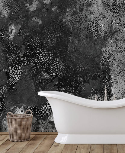 peinture murale abstraite noire et grise appelée Snake Granite Dreamscape de Giulio Iurissevich pour les salles de bain et les cuisines