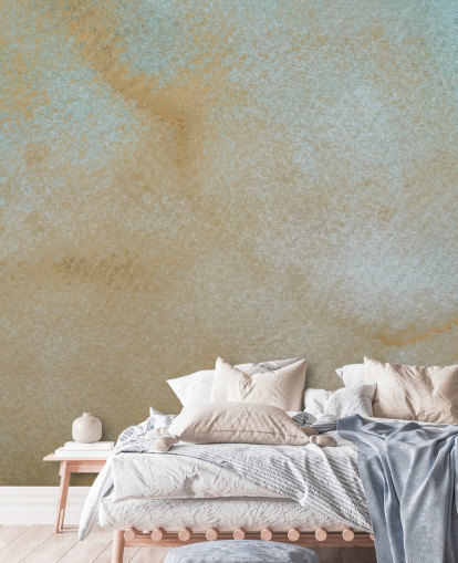 mural abstracto personalizado dorado y azul llamado Ethereal Drift de Bilge Paksoylu para baños