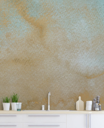 mural abstrato personalizado em ouro e azul chamado Ethereal Drift de Bilge Paksoylu para banheiros