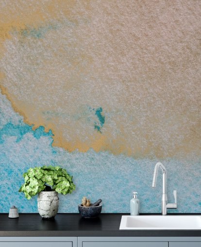 peinture murale abstraite personnalisée bleue et dorée appelée Oceanic Breeze par Bilge Paksoylu pour salles de bains peinture murale abstraite personnalisée bleue et dorée appelée Oceanic Breeze par Bilge Paksoylu pour salles de bains