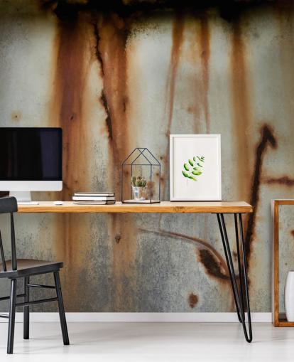 grå och brun metall väggmålning kallad Iron Release II av Petra Meikle de Vlas