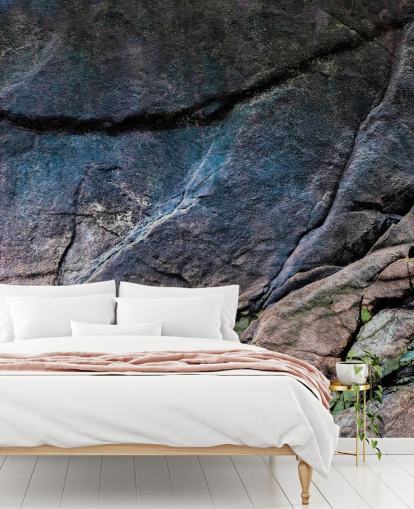 muurschildering met donker steeneffect genaamd Mineral Memory II van Petra Meikle de Vlas