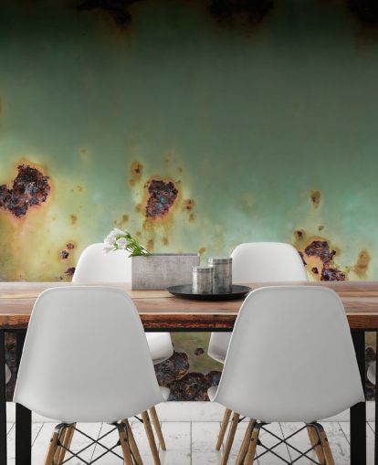 mural com efeito de metal verde e marrom chamado Oxidised Drift de Petra Meikle de Vlas